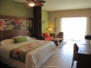 secrets-royal-beach-02