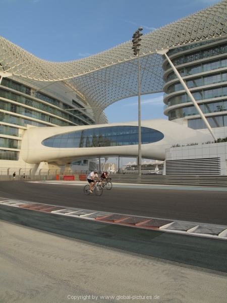 YAS Marina Circuit - by Bike - 16