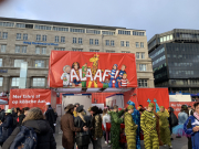 Rosenmontag-2023-Koeln-004