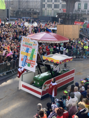 Rosenmontag-2023-Koeln-028