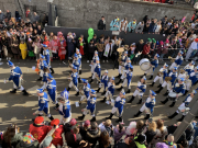 Rosenmontag-2023-Koeln-035