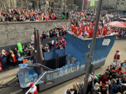 Rosenmontag-2023-Koeln-041