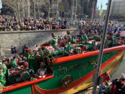 Rosenmontag-2023-Koeln-049