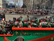 Rosenmontag-2023-Koeln-050