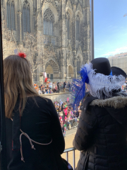Rosenmontag-2023-Koeln-058