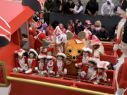 Rosenmontag-2023-Koeln-067