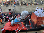 Rosenmontag-2023-Koeln-078